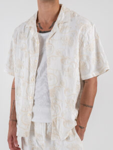 Coordinato Bermuda con ricami e coulisse in vita + Camicia mezze maniche ricamata AZ516 Beige (6)