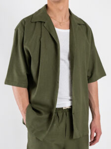 Coordinato corto in misto lino con camicia mm + bermuda con coulisse 7778 Verde Militare (5)