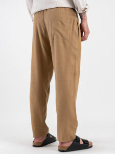 ESTASI Pantalaccio slim morbido in lino con coulisse in vita PAPEETE Fango (7)