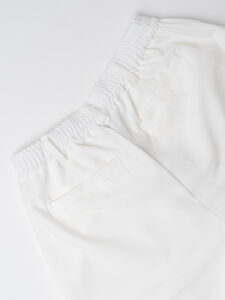 ESTASI Pantalone regular leggero con gamba larga ed elastico in vita YAMAL Bianco (7)