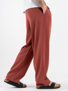 ESTASI Pantalone regular leggero con gamba larga ed elastico in vita YAMAL Ruggine (5)