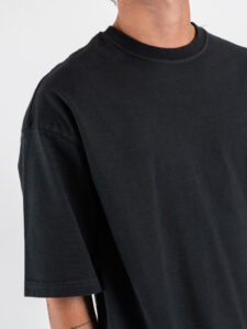 ESTASI T-shirt regular box fit TERRA Nero (5)