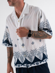 Camicia a mezza manica ricamata in crochet L815243 Bianca (4)