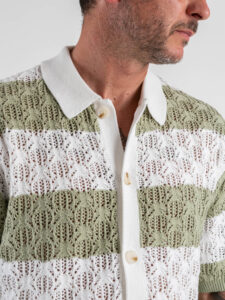 Camicia a mezza manica rigata traforata W85893 Tender Green (5)