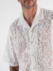 Camicia con collo a V mezza manica in fantasia traforata L815262 White (4)