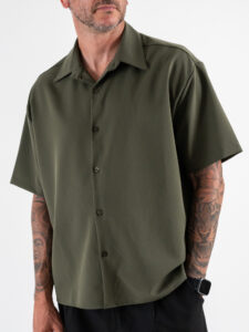 ESTASI Camicia regular MM con colletto YAMALSANE’ Verde Militare (4)