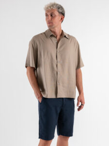 ESTASI Camicia regular in misto lino con colletto VALVERDE Fango (2)
