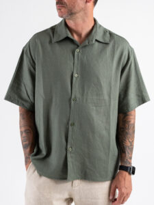 ESTASI Camicia regular in misto lino con colletto VALVERDE Verde (1)