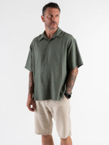 ESTASI Camicia regular in misto lino con colletto VALVERDE Verde (2)