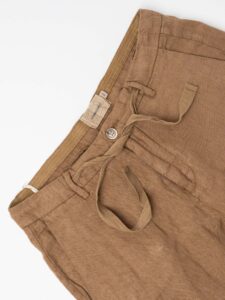 GIANNI LUPO Pantalone cropped con gamba morbida in lino e coulisse in vita MICHIGAN Camel (8)