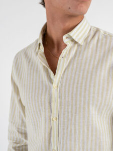 OVER-D Camicia a righe larghe in misto lino con collo alla francese OC1S2S5C11 Bamboo (4)