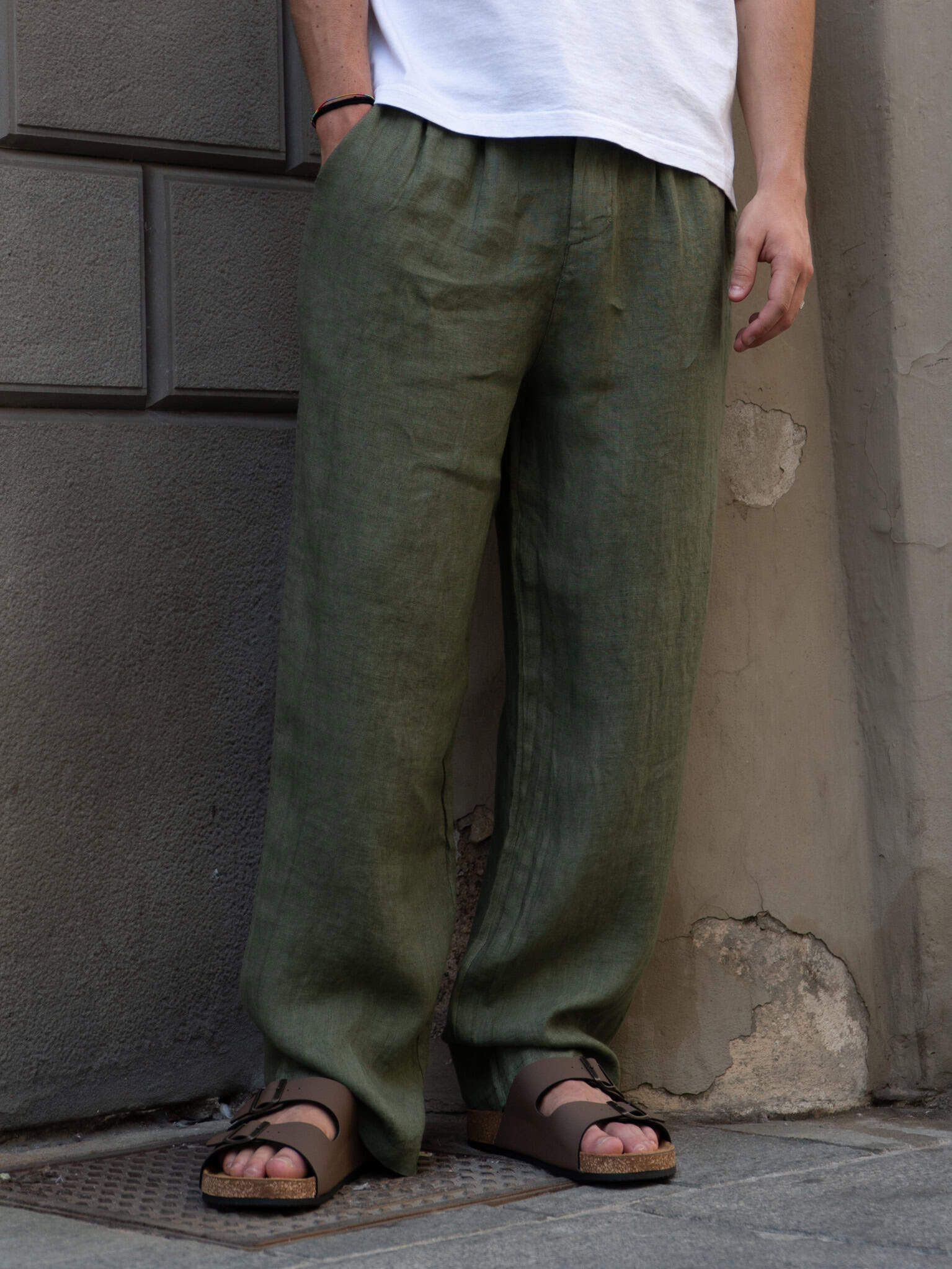 ESTASI Pantalone over in lino con gamba larga ed elastico in vita VINICIUS Militare