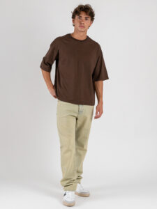 ESTASI T-shirt regular box fit TERRA Cioccolato (2)