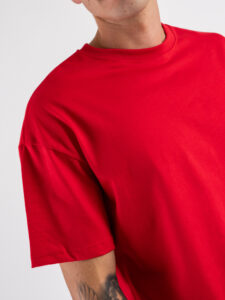 ESTASI T-shirt regular in cotone con spalla scesa SOLE Rosso (4)