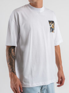 INDEPENDENT REPUBLIC T-shirt boxy fit con stampa FOOTBALL KING Bianca (1)