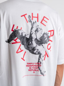 INDEPENDENT REPUBLIC T-shirt boxy fit con stampa PEGASUS Bianca (4)