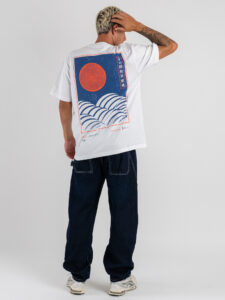ONLY&SONS T-shirt over con stampa giapponese logo e sole TONKU 22035534 Bright WhiteTokyo (4)