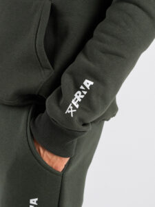 BERNA Felpa con cappuccio felpata con logo sulla manica 252019 Verde Militare (5)