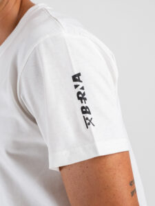 BERNA T-shirt in cotone a mm con logo sulla manica 252017 Panna (4)