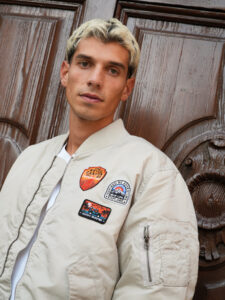 BERNA Bomber foderato in tessuto waterproof con patch applicate 252298 Beige (1)