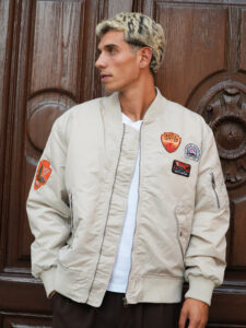 BERNA Bomber foderato in tessuto waterproof con patch applicate 252298 Beige (3)