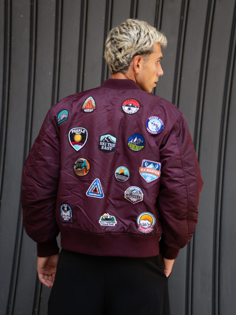 BERNA Bomber foderato in tessuto waterproof con patch applicate 252298 Bordeaux 3 1 Outfit