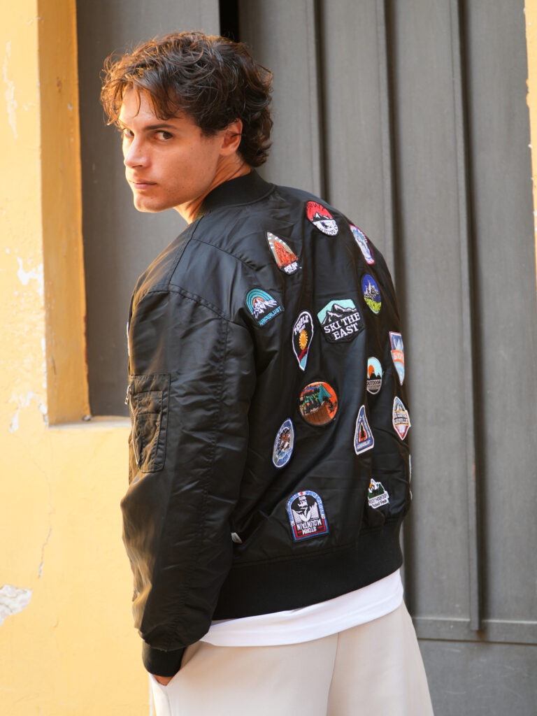 BERNA Bomber foderato in tessuto waterproof con patch applicate 252298 Nero 1 1 Outfit