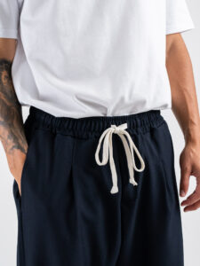Coordinato camicia a manica lunga e pantalone over con coulisse 9525 Blu (2)