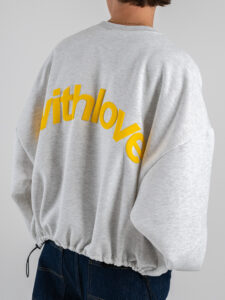Felpa a girocollo con manica molto ampia e scritta sul retro WITHLOVE Grigio Melange (6)