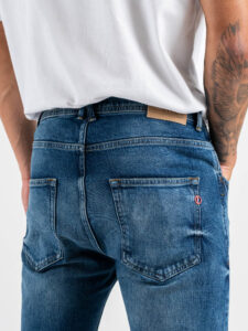 OVER-D Jeans carrot slim basico D16 Blu (6)