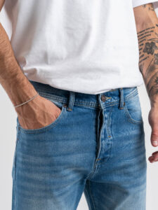 OVER-D Jeans carrot slim senza rotture D04 Blu (7)