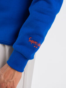 SUPERCULTURE Felpa girocollo felpata con ricamo e stampa Spritz in St Moritz A1369 Bluette (2)