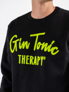 SUPERCULTURE Felpa girocollo felpata con stampa floccata Gin Tonic therapy A1379 Nera (7)