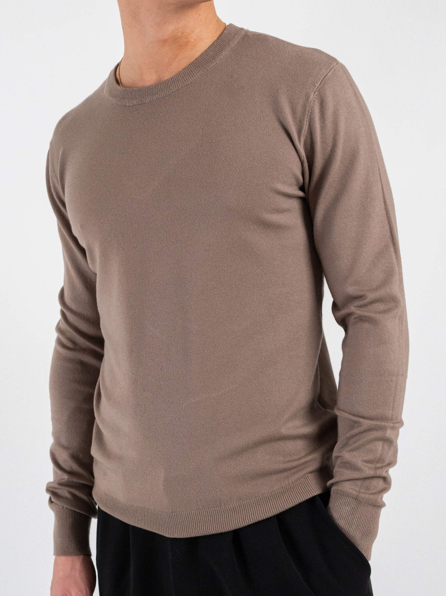 ESTASI Maglione girocollo slim in poliviscosa SINNER Khaki
