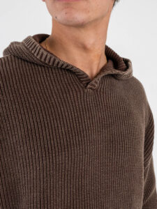 Maglione con cappuccio a coste larghe 86120 Coffee (3)