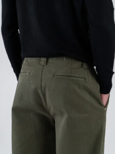 BL11 Pantalone modello japan con pence 05BL2573162 Militare3