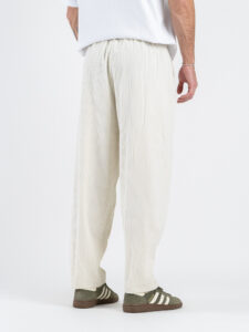 Coordinato in velluto a costine con camicia a manica lunga e zip + pantalone over con coulisse 623 Panna (11)