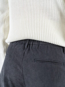 ESTASI Pantalone in velluto con gamba morbida ed elastico in vita SANE’ Asfalto3