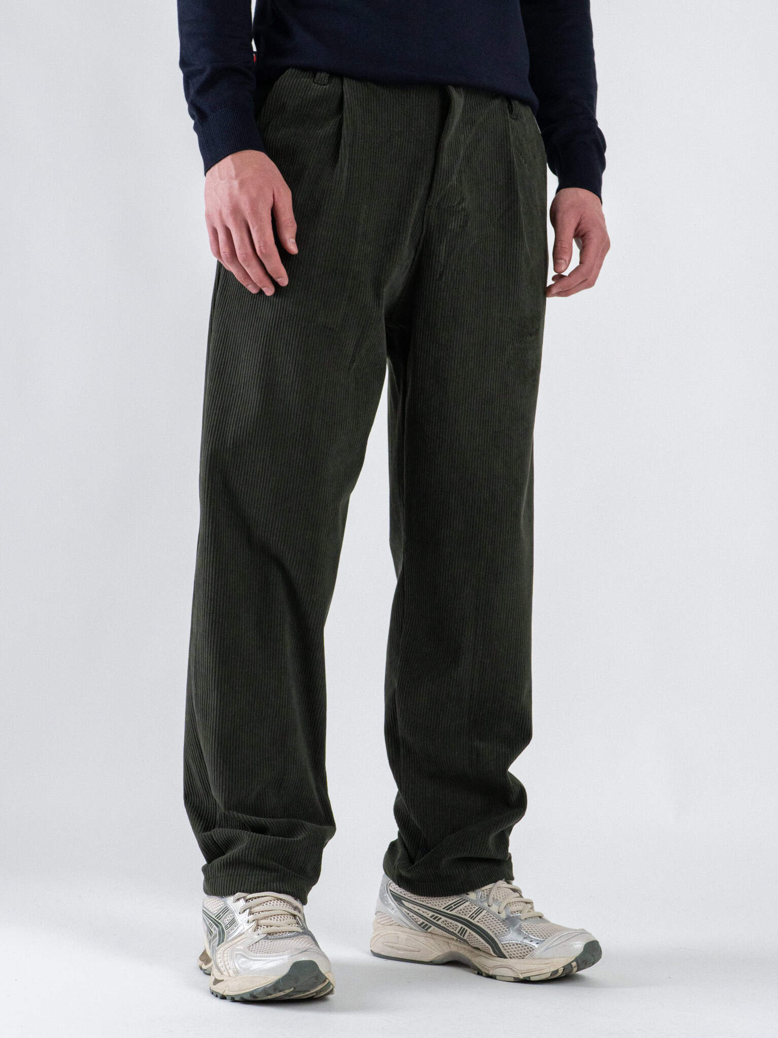 ESTASI Pantalone in velluto con gamba morbida ed elastico in vita SANE Verde1 Home