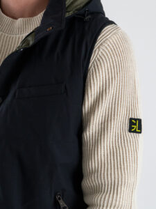 GIANNI LUPO Giubbino oversize smanicato con cappuccio GL361R Black4