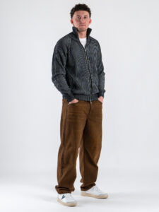 GIANNI LUPO Maglione regular misto lana con colletto, zip intera e tasche GL35260 Black2