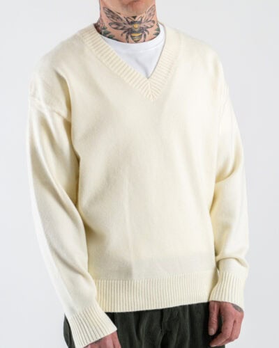 Maglione regular in misto lana con scollo a V 86202 Rice White