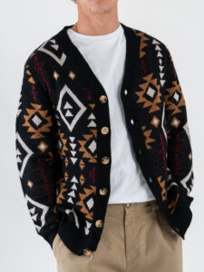 TOOCO Cardigan in misto cachemire e lana con bottoni e stampa etnica UXMAL Black5