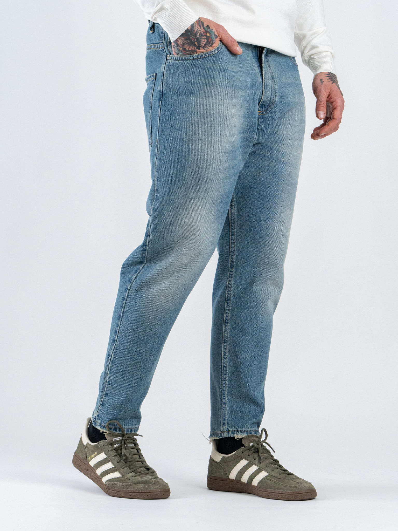 ESTASI Jeans carrot fit slavato senza rotture FIGO Medium Blue