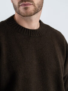 ESTASI Maglione girocollo crop misto lana FEDERER Moro (3)