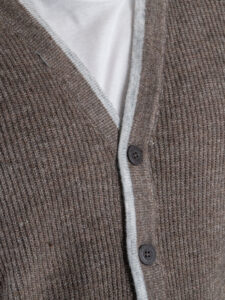 SEINSE Cardigan regular con bottoni e rifiniture a contrasto MI3042SS Fango3