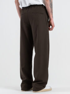 Abito intero regular con giacca over a un petto e mezzo + Pantalone gamba larga BARI Cioccolato (11)