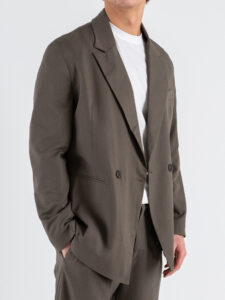 Abito intero regular con giacca over a un petto e mezzo + Pantalone gamba larga BARI Fango (2)