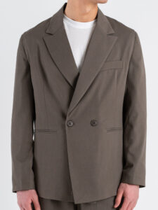 Abito intero regular con giacca over a un petto e mezzo + Pantalone gamba larga BARI Fango (6)