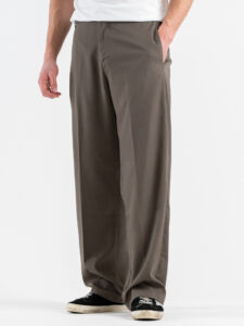 Abito intero regular con giacca over a un petto e mezzo + Pantalone gamba larga BARI Fango (9)